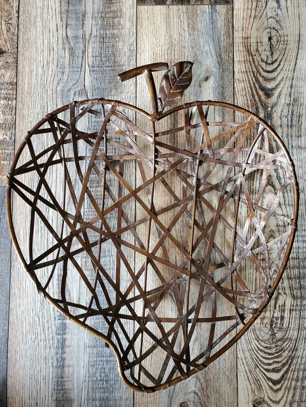 Vintage Apple Shaped Metal Wire Basket Copper Patina Farmhouse Decor Centerpiece